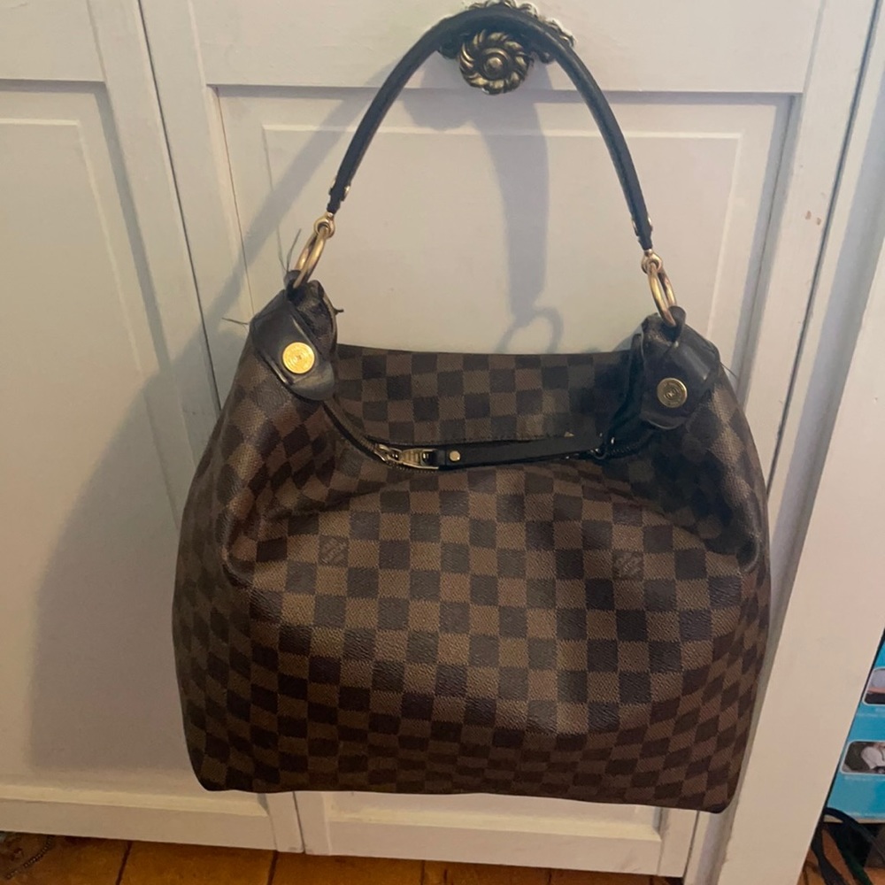 Authentic Louis Vuitton Damier Hogo Bag